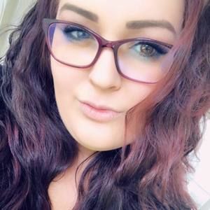 Meet your Posher, Tonya